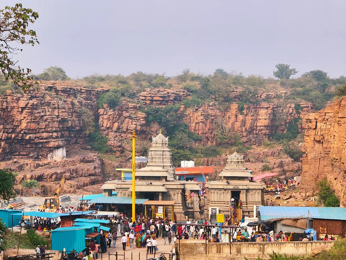 Maddileti Narasimha Swamy Temple R S Rangapuram in Kurnool District5