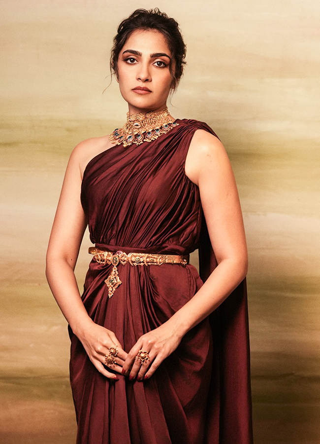 Rukmini Vasanth Stuns in a Silk Saree9