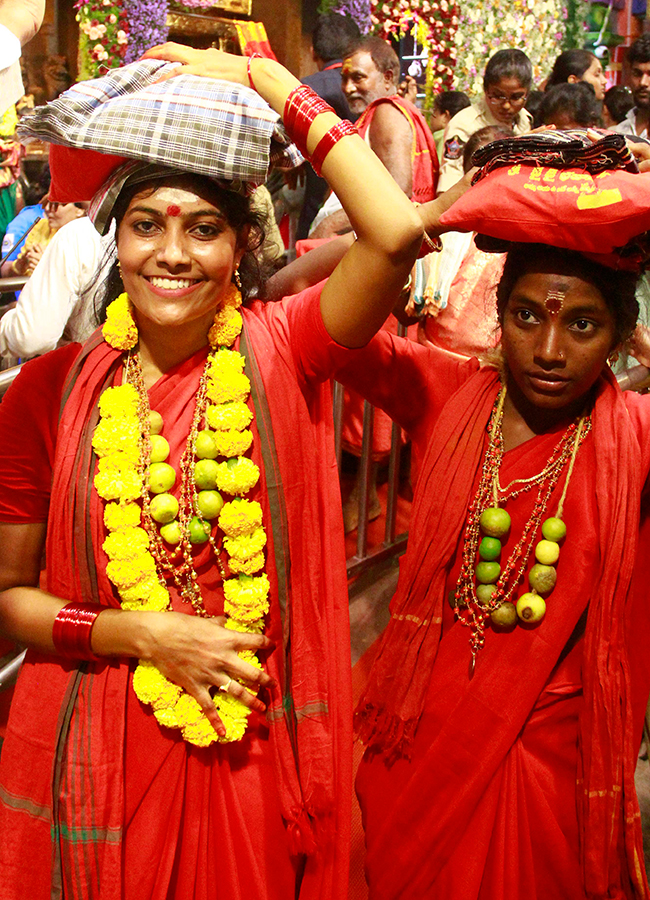 Vijayawada Kanaka Durgamma In Vijayadashami 202617