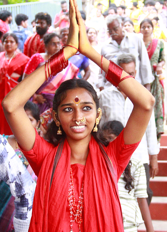 Vijayawada Kanaka Durgamma In Vijayadashami 202623