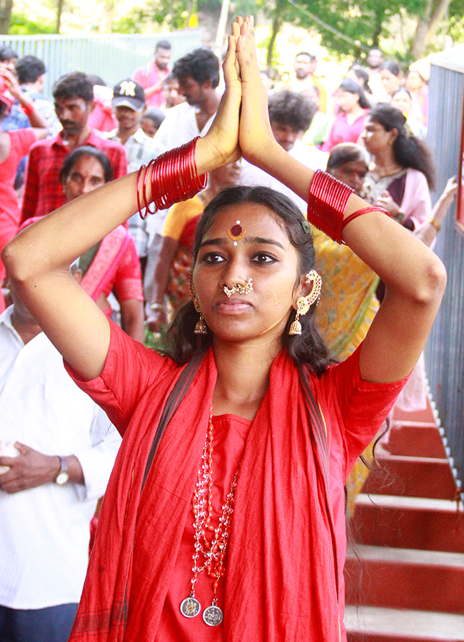 Vijayawada Kanaka Durgamma In Vijayadashami 202627