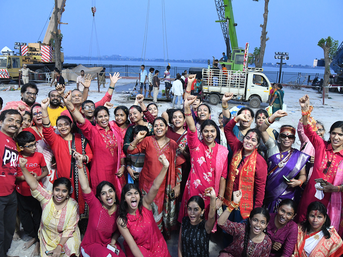 Durga Idol Immersion Begins At Tank Bund HD Photos12