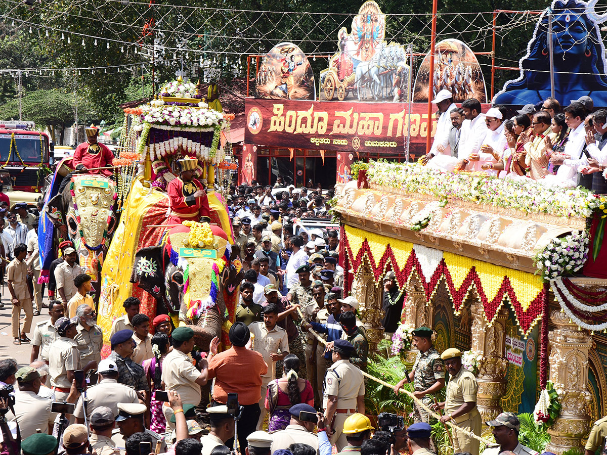 Dussehra Festival Celebrations At Balrama Gate of Mysore Palace7