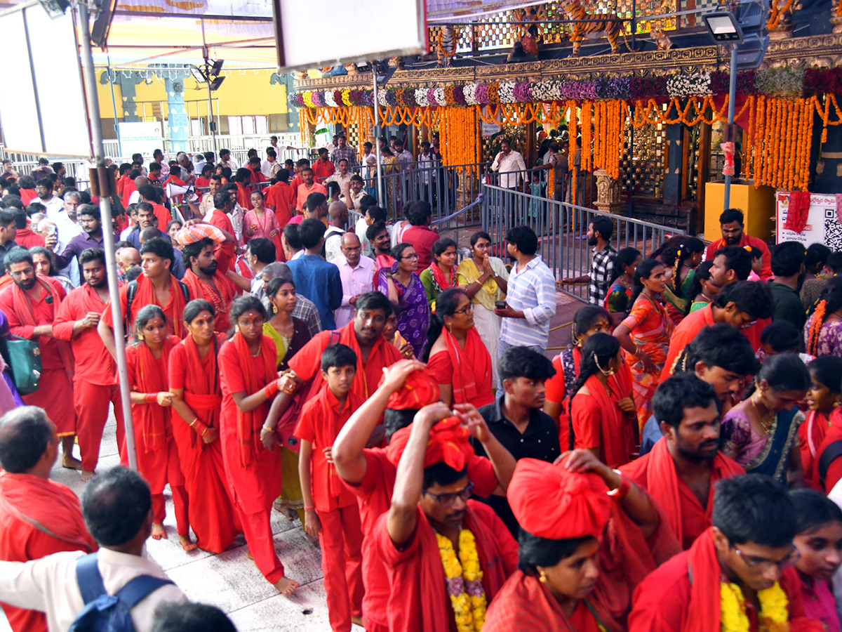 Heavy Devotees Rush : Bhavani Deeksha Viramanalu in Vijayawada13