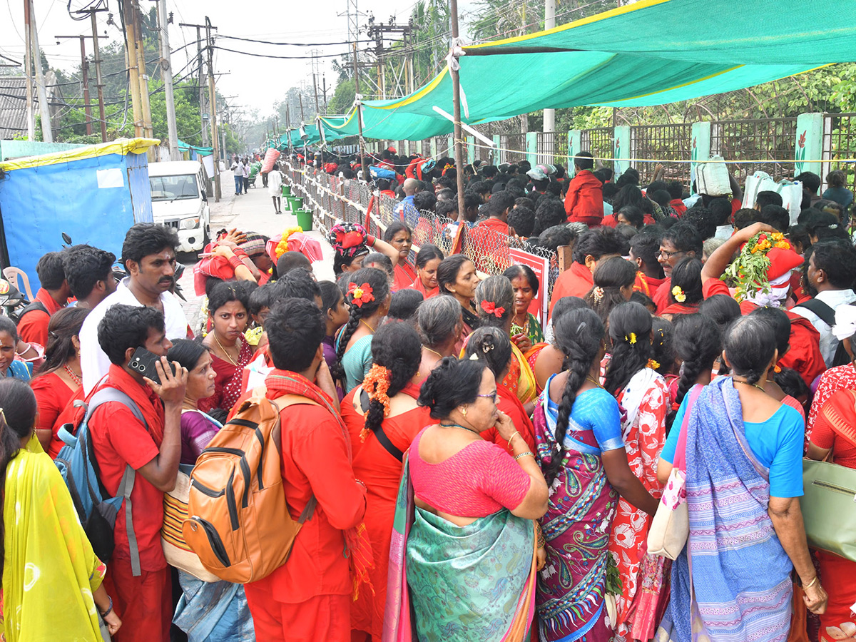 Heavy Devotees Rush : Bhavani Deeksha Viramanalu in Vijayawada16