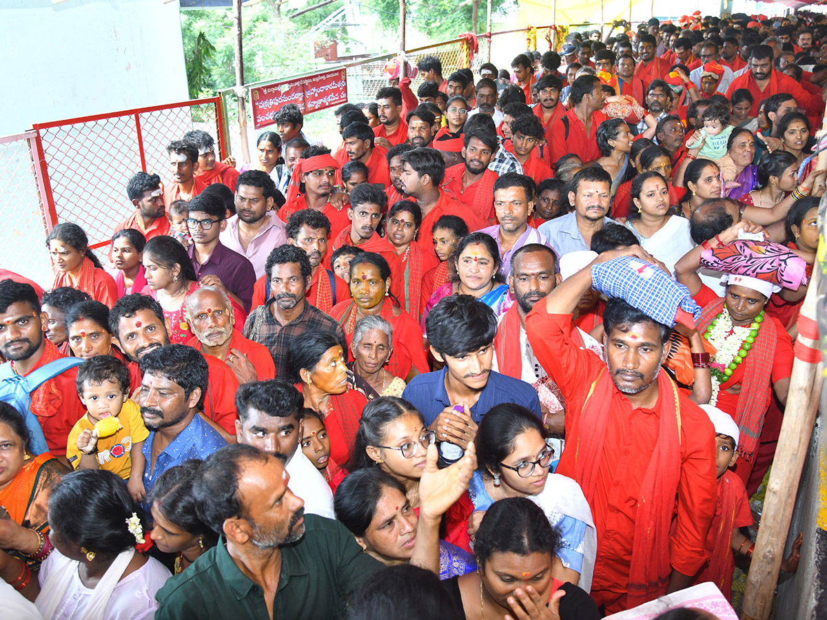 Heavy Devotees Rush : Bhavani Deeksha Viramanalu in Vijayawada28