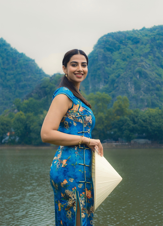 Meenakshi Chaudhary Enjoys Vietnam Trip Viral Photos4