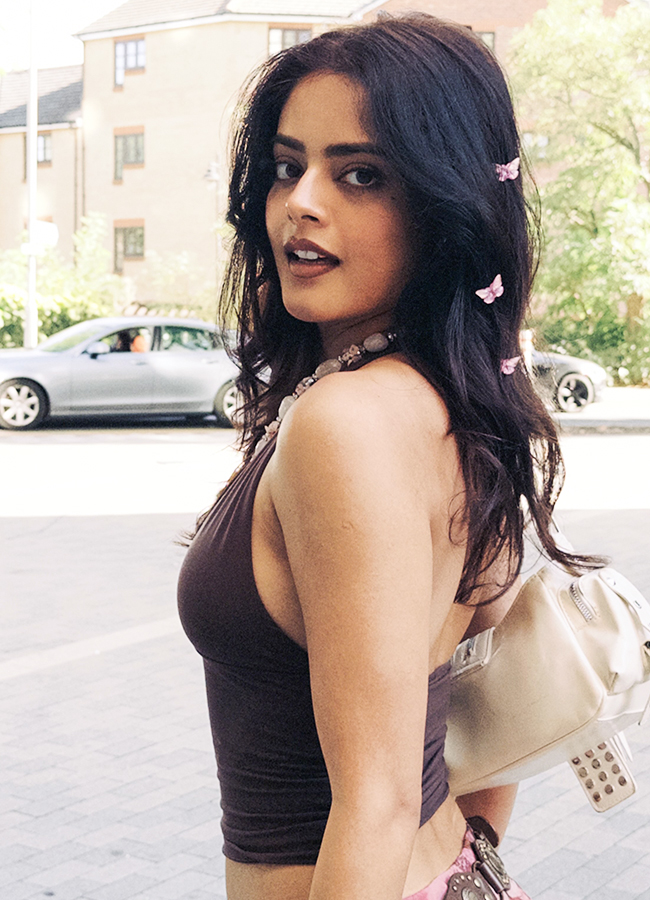 riddhi kumar latest photos8