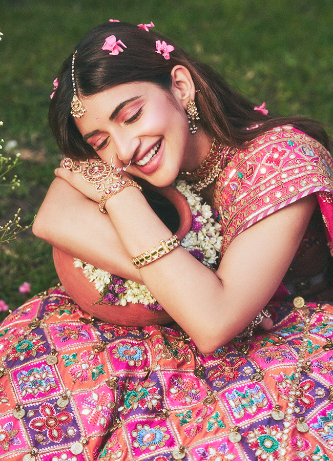 Sreeleela Stuns In Yellow Saree, Photos Goes Viral11