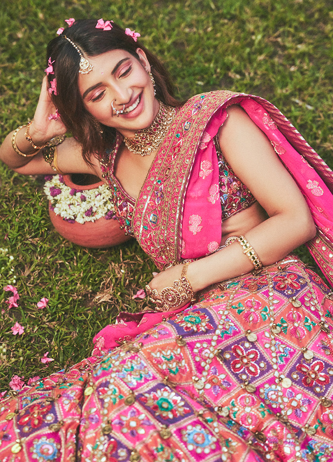 Sreeleela Stuns In Yellow Saree, Photos Goes Viral9