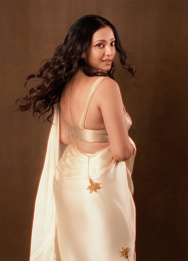 Actress Shweta Basu Prasad In Naa Wife Missing Movie3