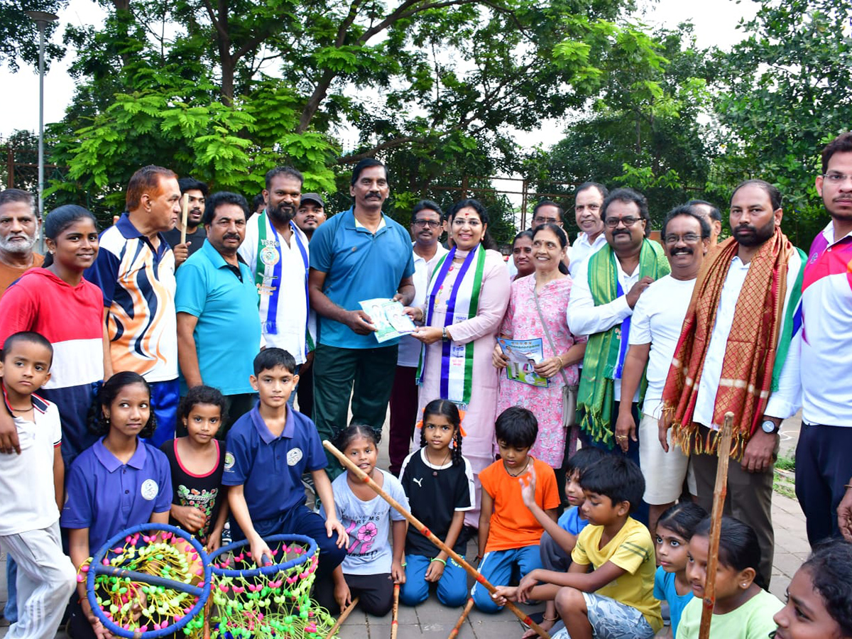Intense Election Campaigning by YSRCP in Andhra Pradesh11