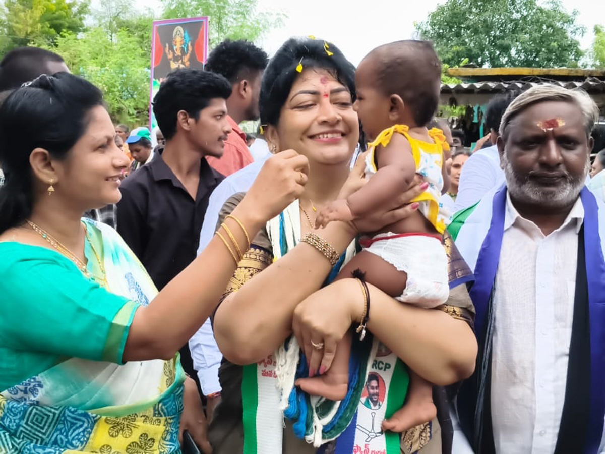 Intense Election Campaigning by YSRCP in Andhra Pradesh20