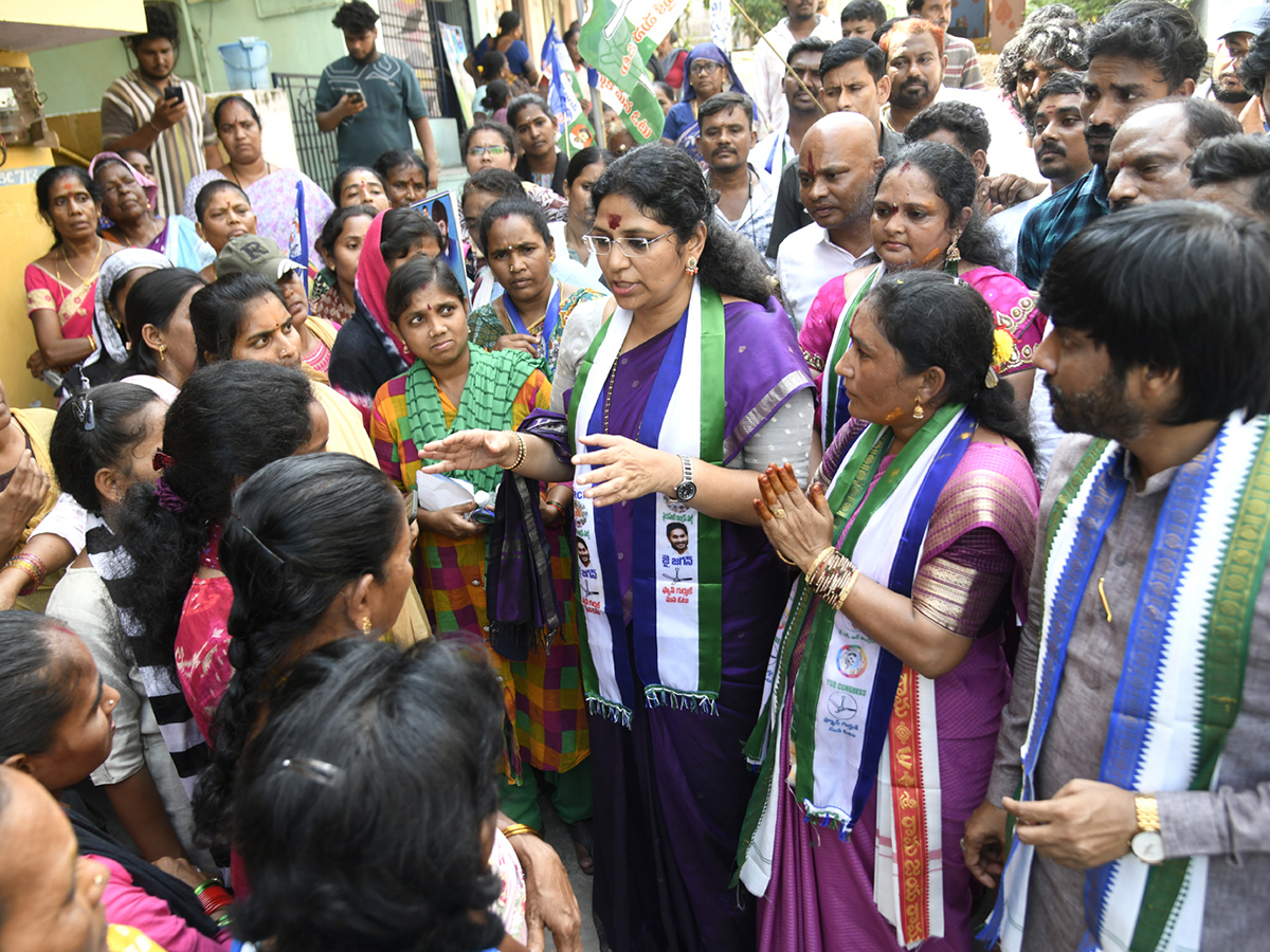 Intense Election Campaigning by YSRCP in Andhra Pradesh4