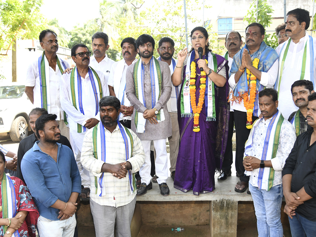 Intense Election Campaigning by YSRCP in Andhra Pradesh5