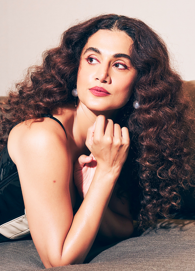 Taapsee Pannu Beautiful Photos 6