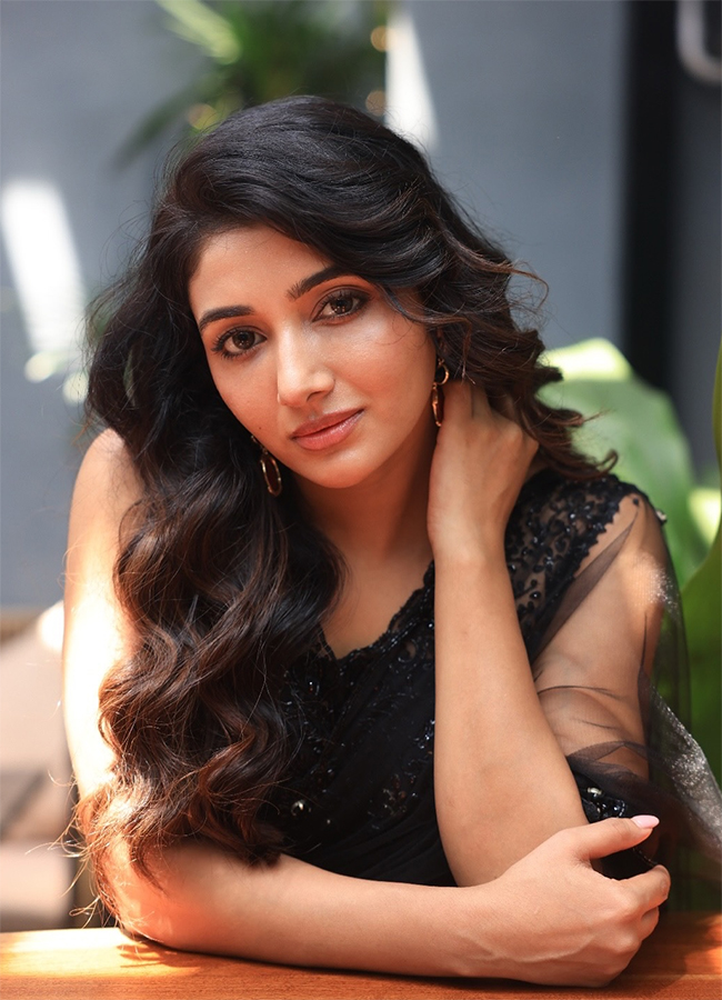 Actress Mirna Menon In Jailer 2 Viral Photos9