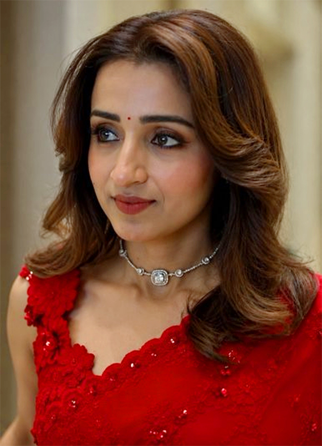 Actress Trisha Krishnan Visited Coimbatore Viral Photos10