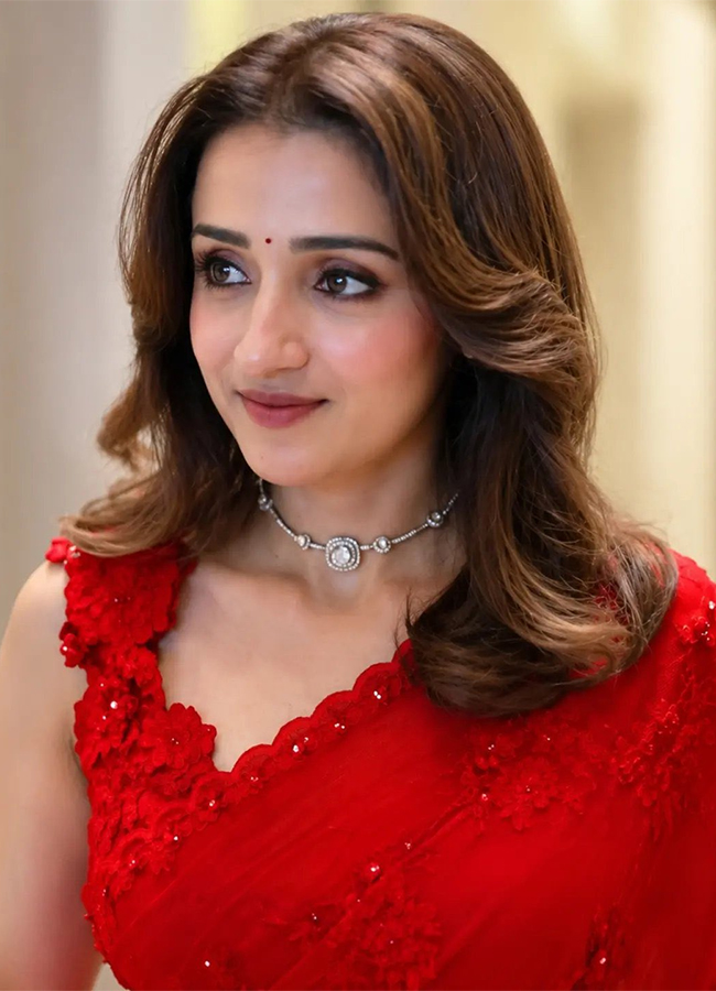 Actress Trisha Krishnan Visited Coimbatore Viral Photos14
