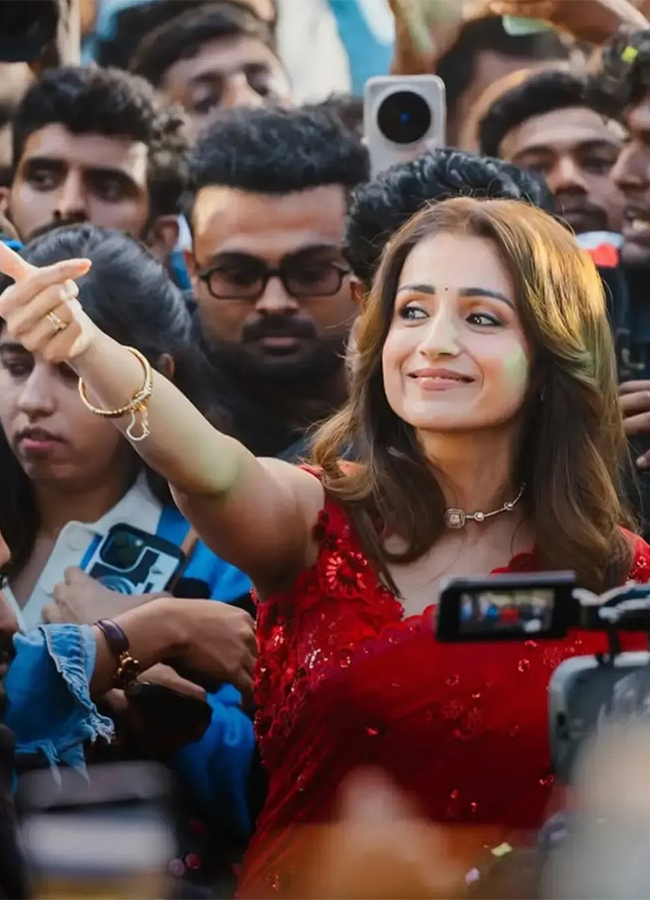 Actress Trisha Krishnan Visited Coimbatore Viral Photos5