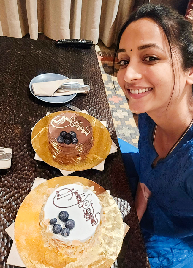 Srinidhi Shetty Birthday Celebration Pics2
