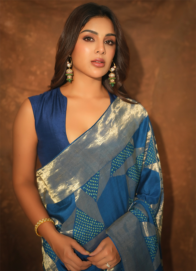 Tollywood Actress Samyuktha Viral Photos7