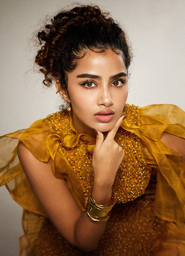 Anupama Parameswaran Beautiful Photos3