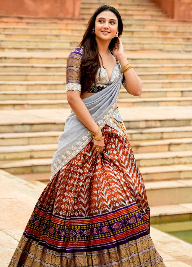 Ritika Nayak Birthday Special Photos10