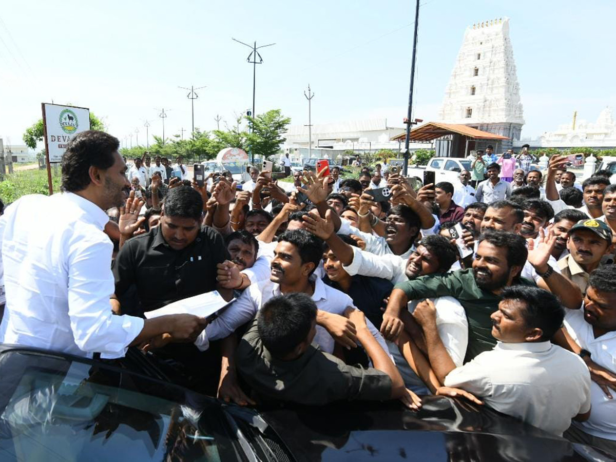 YS Jagan Mohan Reddy to Visit Pulivendula Today Photos15