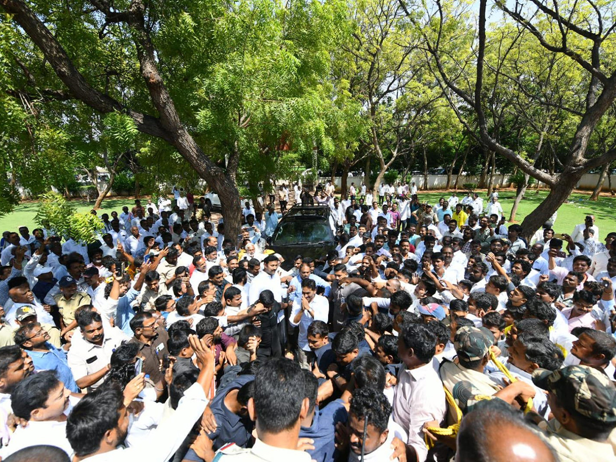 YS Jagan Mohan Reddy to Visit Pulivendula Today Photos17