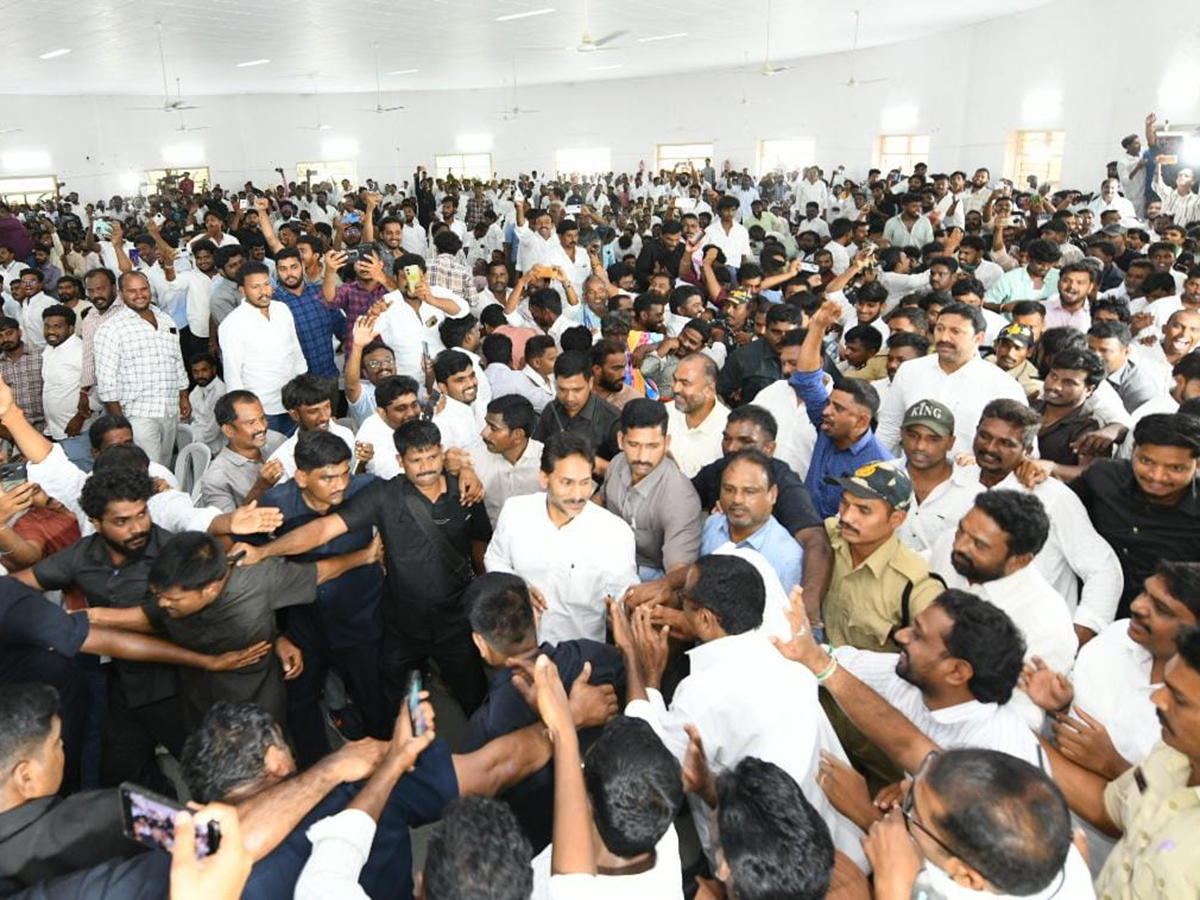 YS Jagan Mohan Reddy to Visit Pulivendula Today Photos7