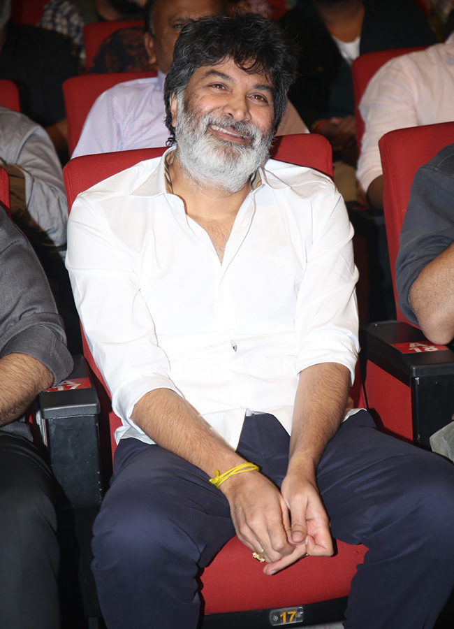 Adarsha Kutumbam Movie Pre Release Event HD Gallery 16