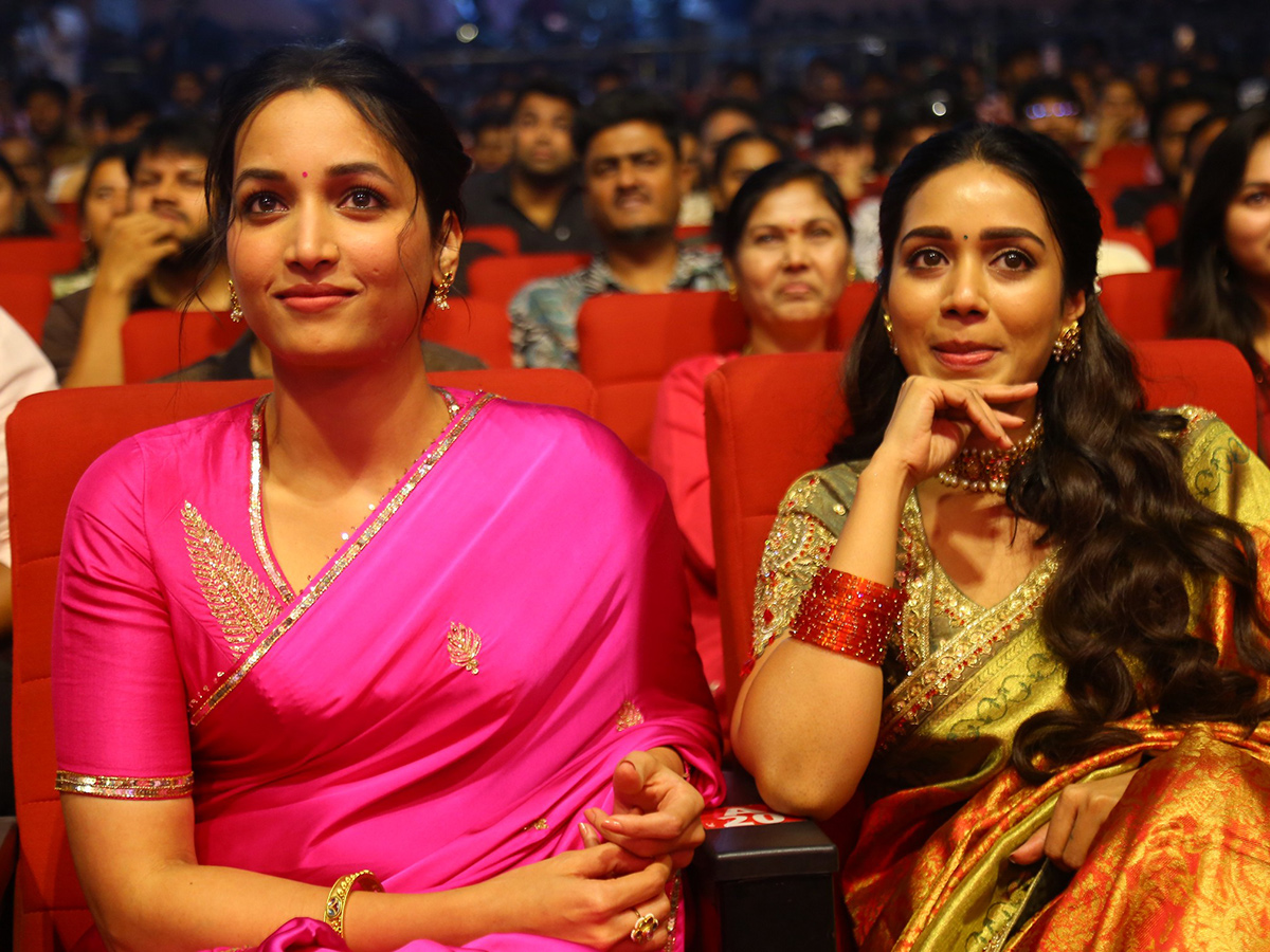 Adarsha Kutumbam Movie Pre Release Event HD Gallery 23
