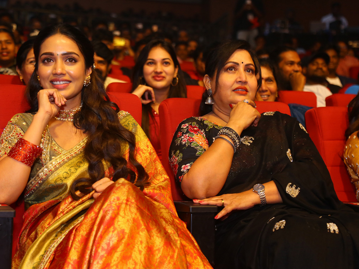 Adarsha Kutumbam Movie Pre Release Event HD Gallery 24
