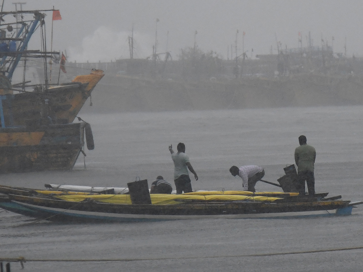 Arnab Cyclone Wreaks Havoc in Visakhapatnam Today Photos16
