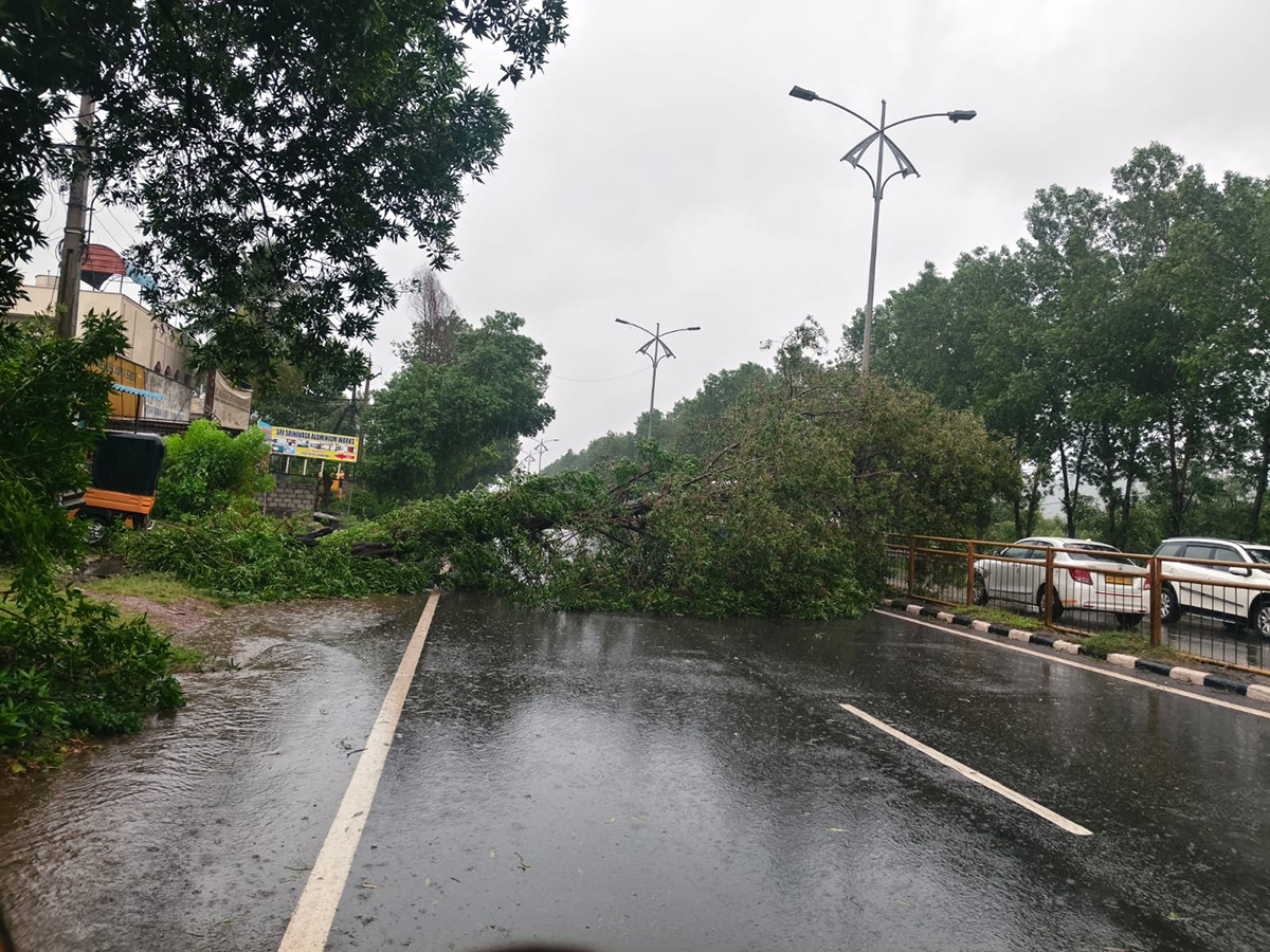 Arnab Cyclone Wreaks Havoc in Visakhapatnam Today Photos31