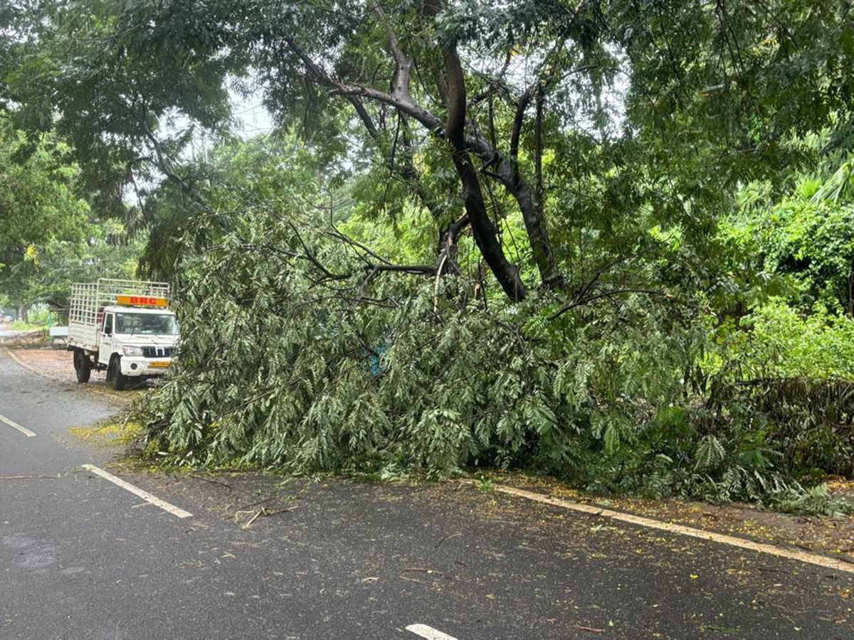 Arnab Cyclone Wreaks Havoc in Visakhapatnam Today Photos36