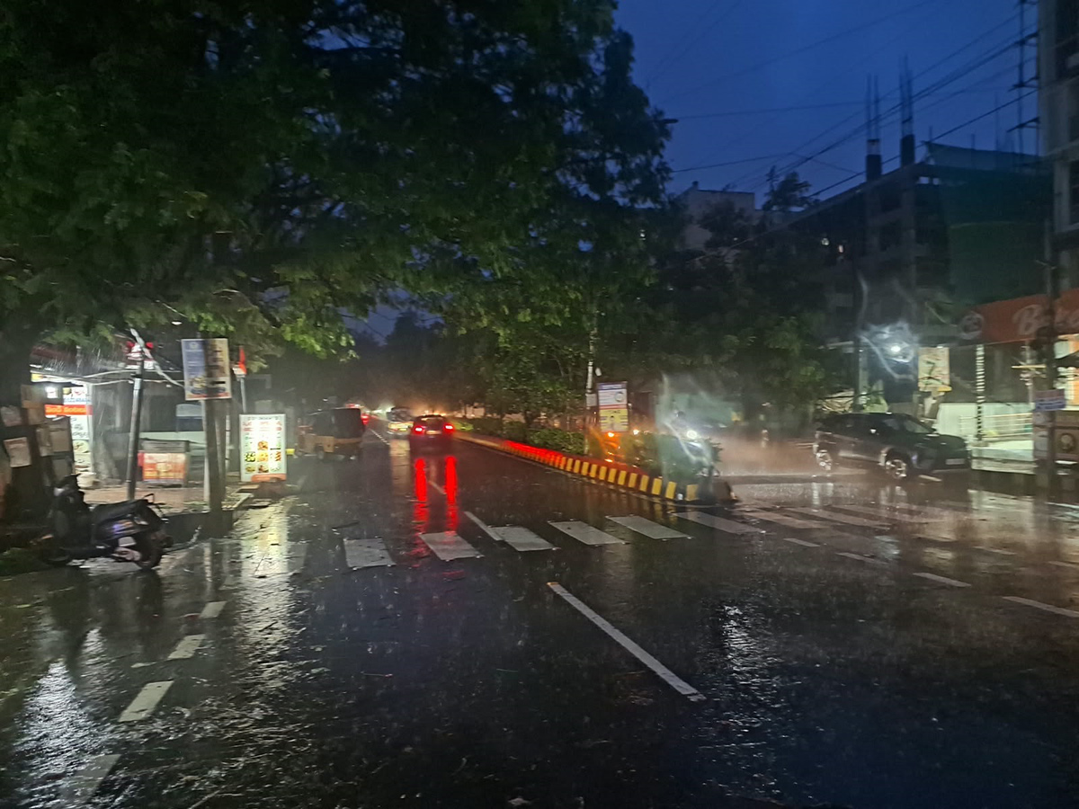 Arnab Cyclone Wreaks Havoc in Visakhapatnam Today Photos37