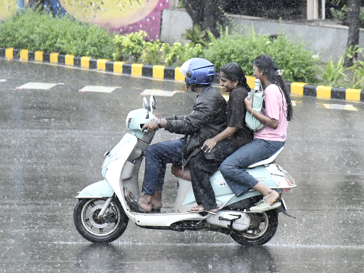 Arnab Cyclone Wreaks Havoc in Visakhapatnam Today Photos7