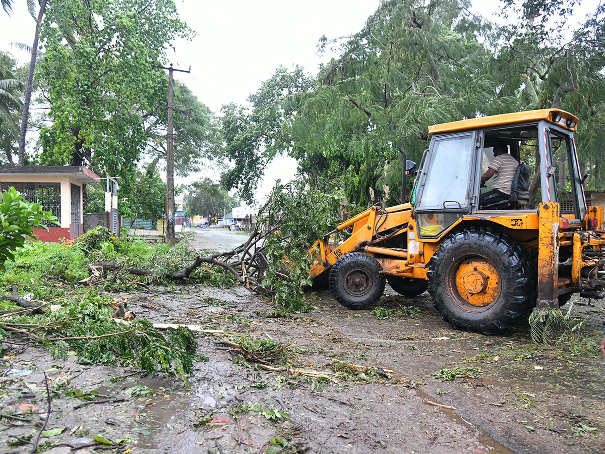Cyclone Arnab Devastation Konaseema District Today Photos12