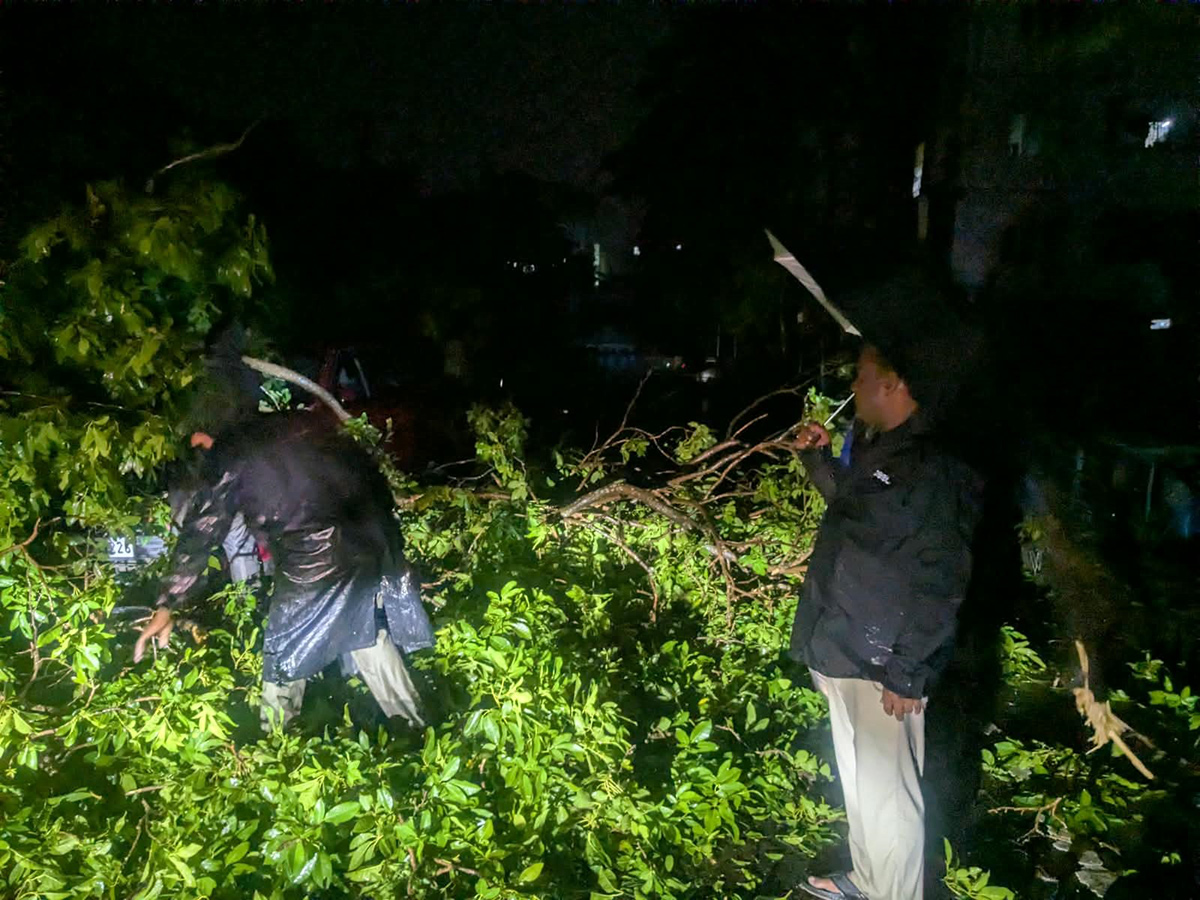 Devastation caused by Cyclone Arnab in AP Today17