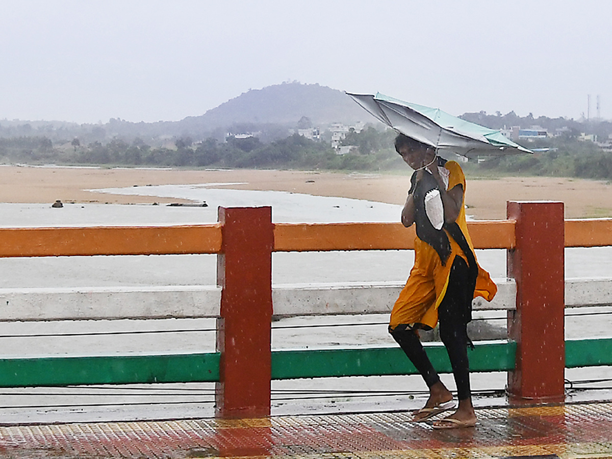 Devastation caused by Cyclone Arnab in AP Today5