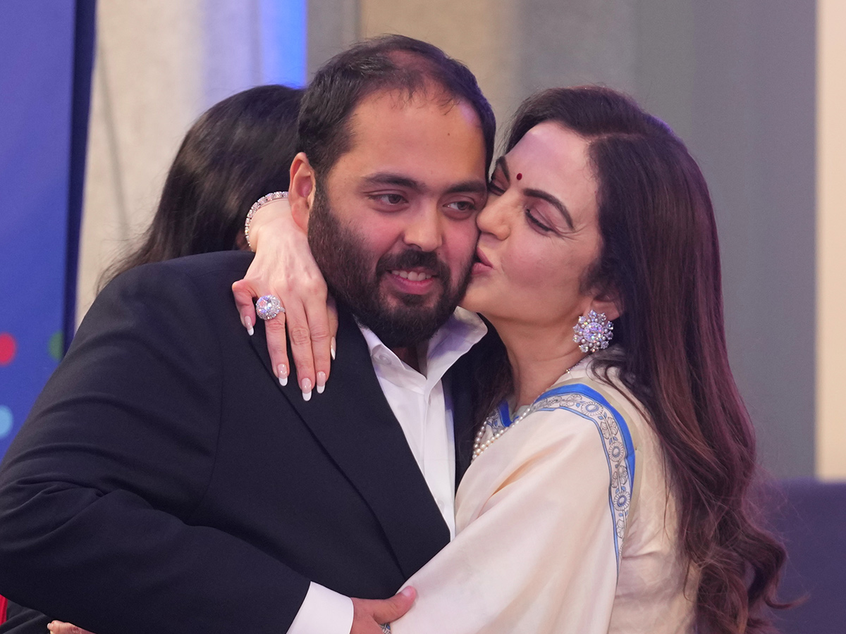 Jio Platforms National Stock Exchange Ceremony in Mumbai12