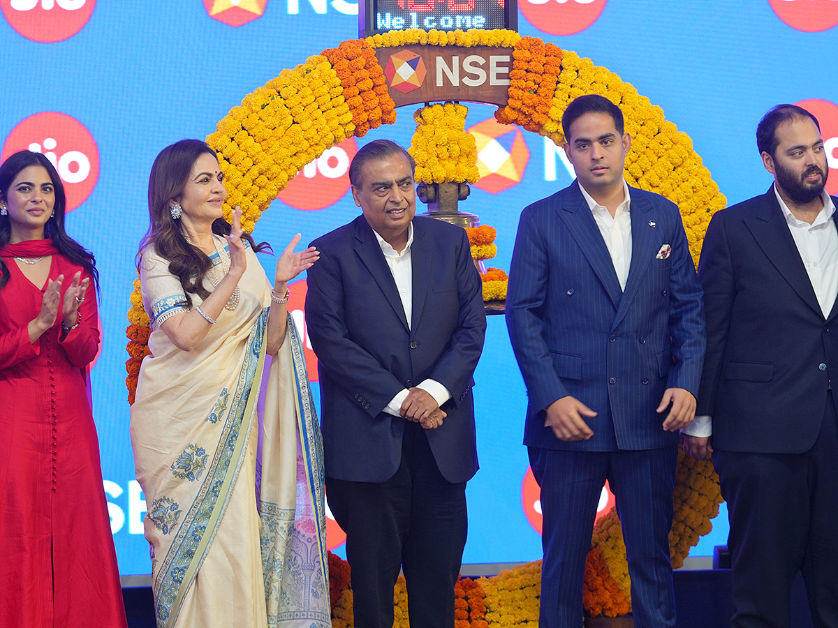 Jio Platforms National Stock Exchange Ceremony in Mumbai14