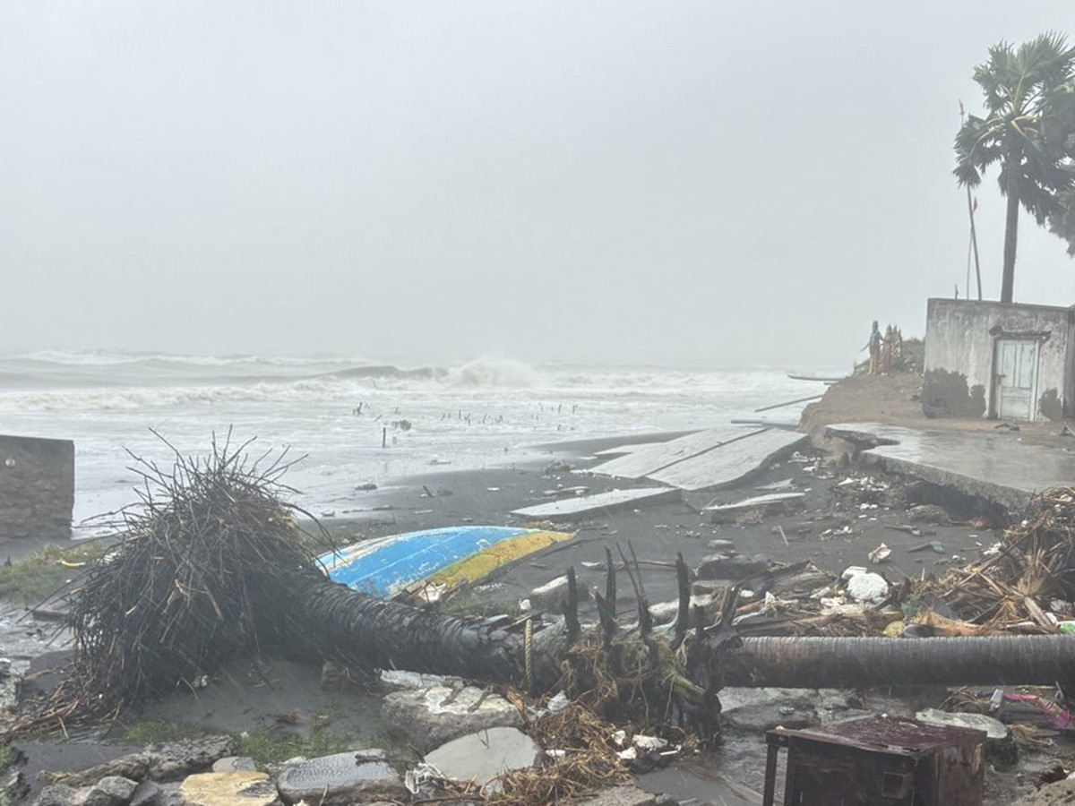 Cyclone Arnab in Andhra Pradesh Today Photos18
