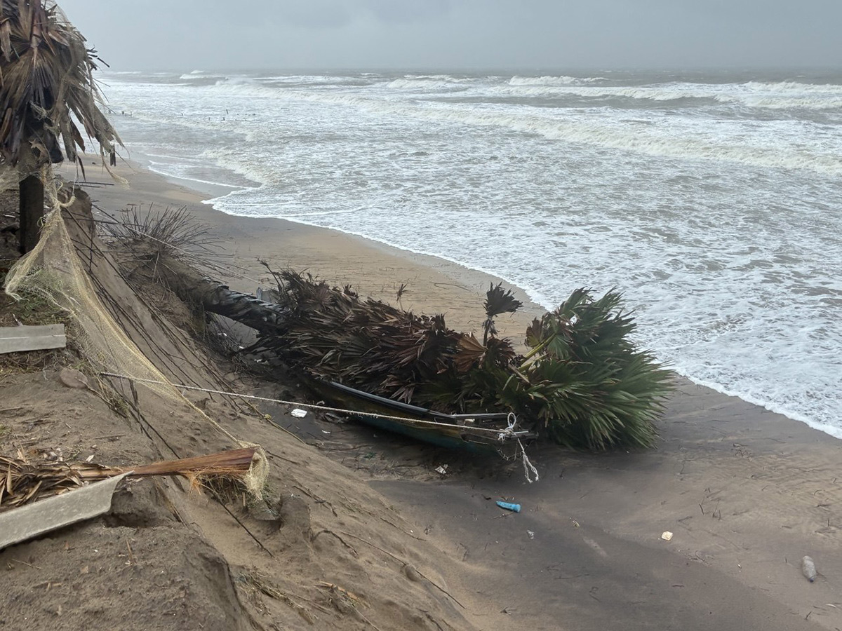Cyclone Arnab in Andhra Pradesh Today Photos21