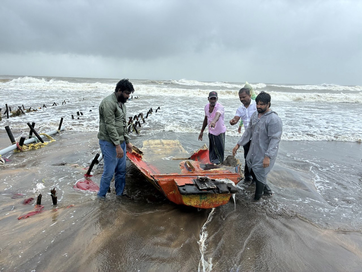 Cyclone Arnab in Andhra Pradesh Today Photos23