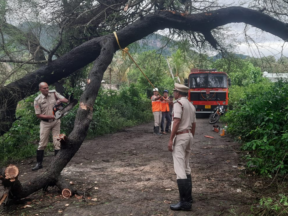 Cyclone Arnab in Andhra Pradesh Today Photos28