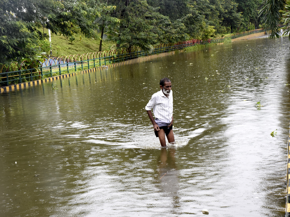 Cyclone Arnab in Andhra Pradesh Today Photos35