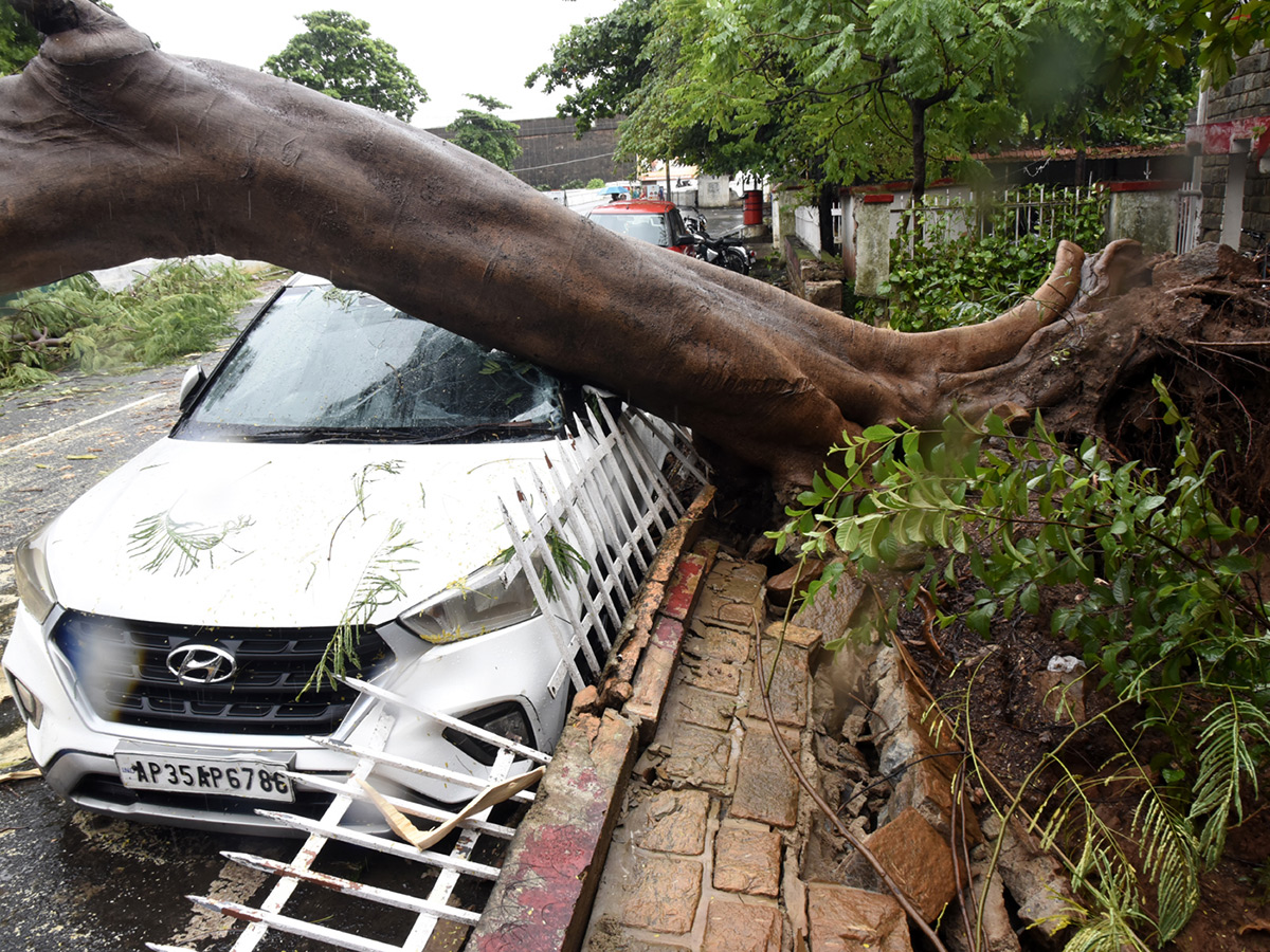 Cyclone Arnab in Andhra Pradesh Today Photos38
